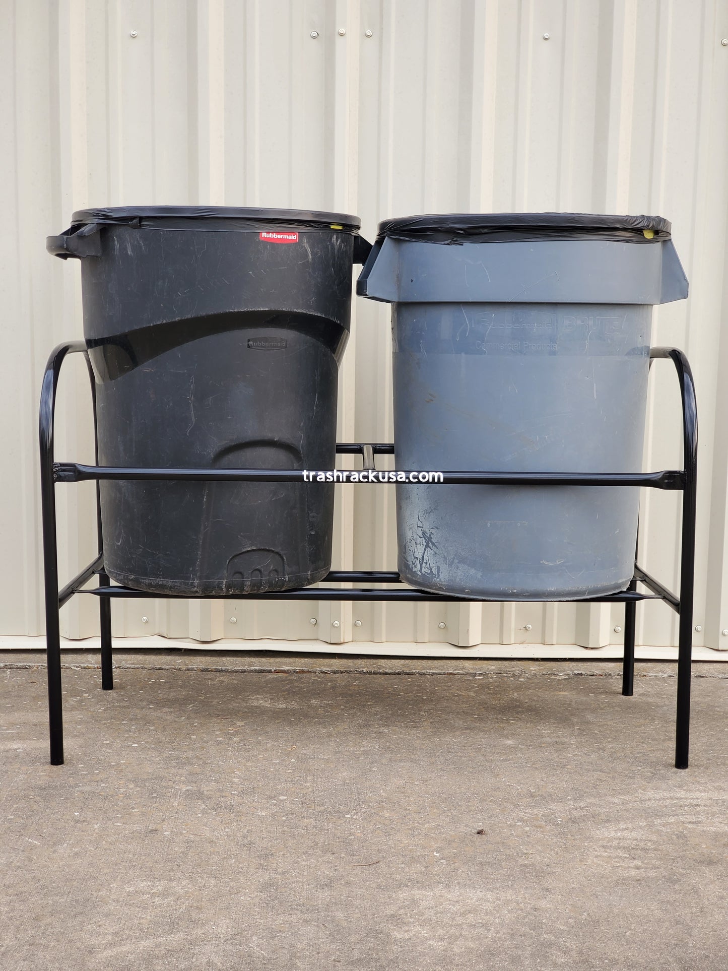 2 Trash Can Rack