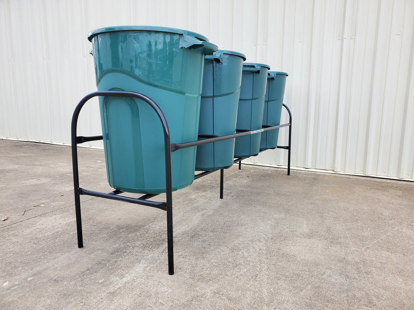 4 Trash Can Rack