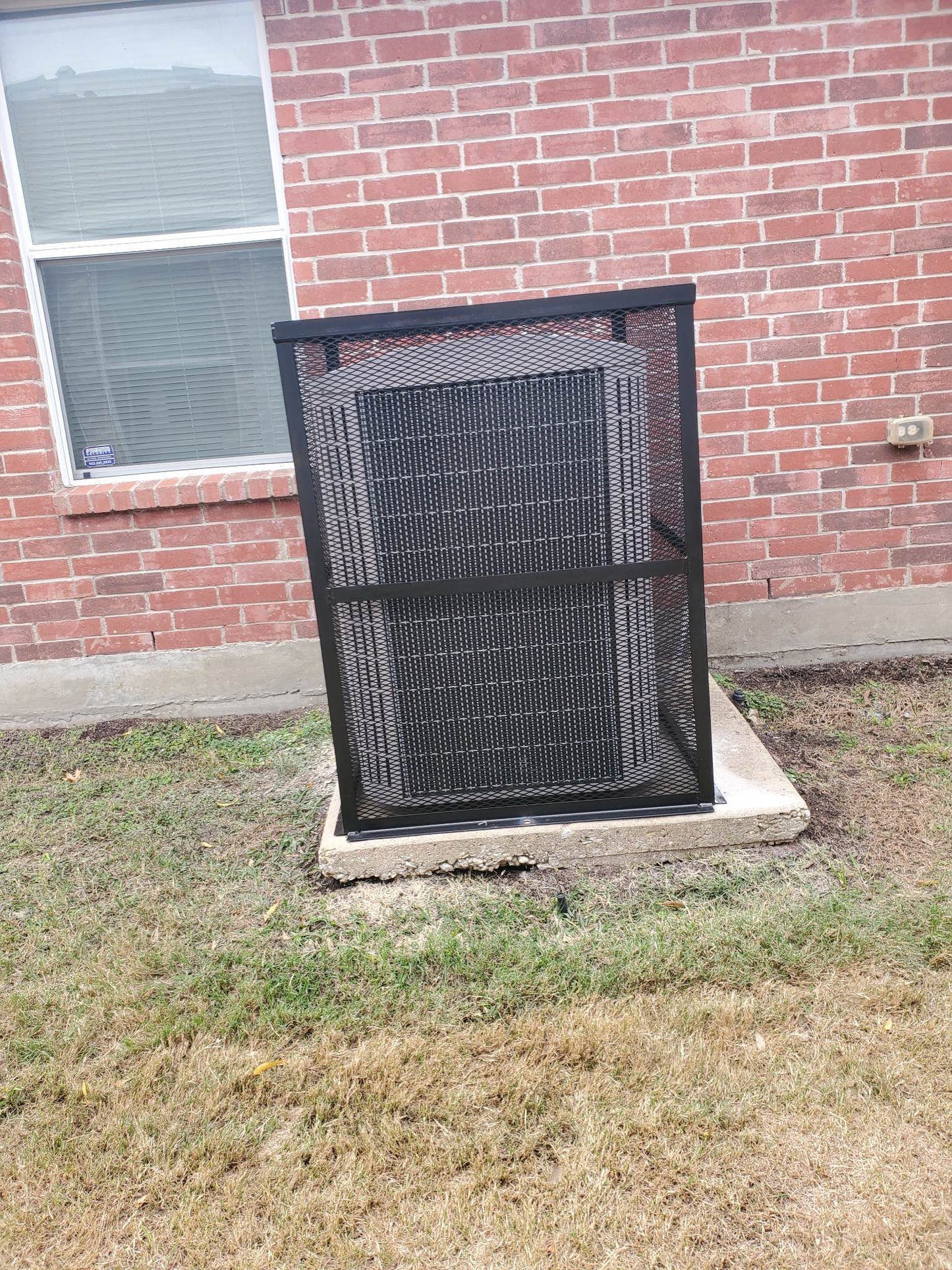 Large A/C Cage